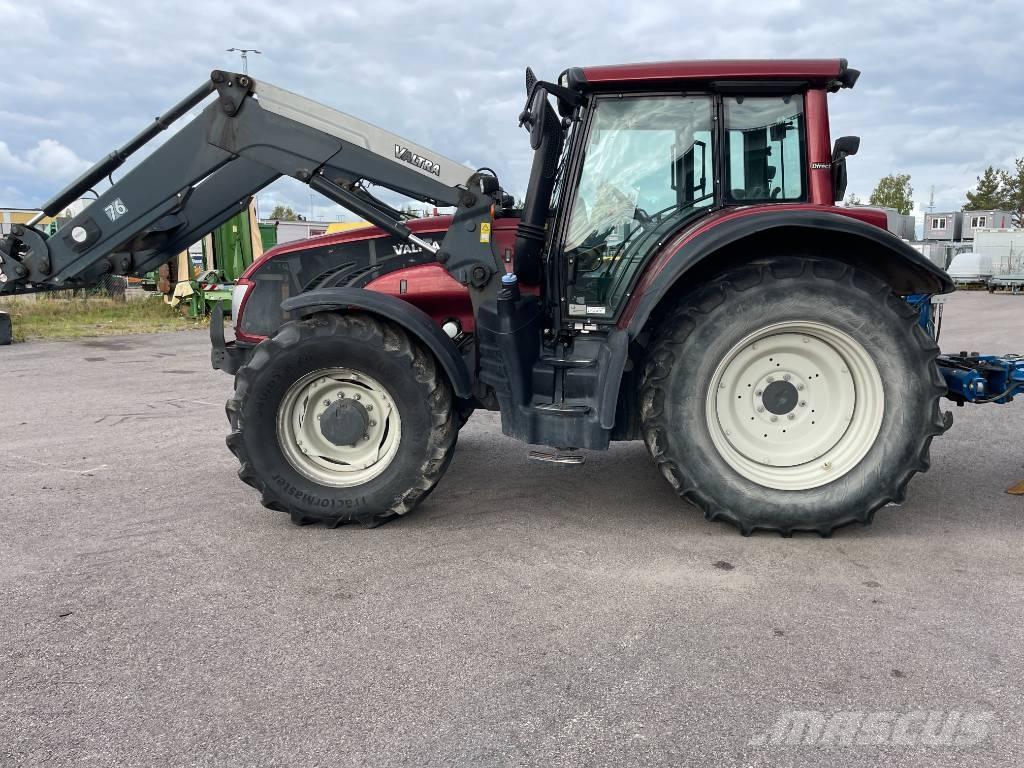 Valtra T 203 Traktoren