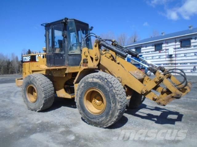 CAT IT 28 F Radlader