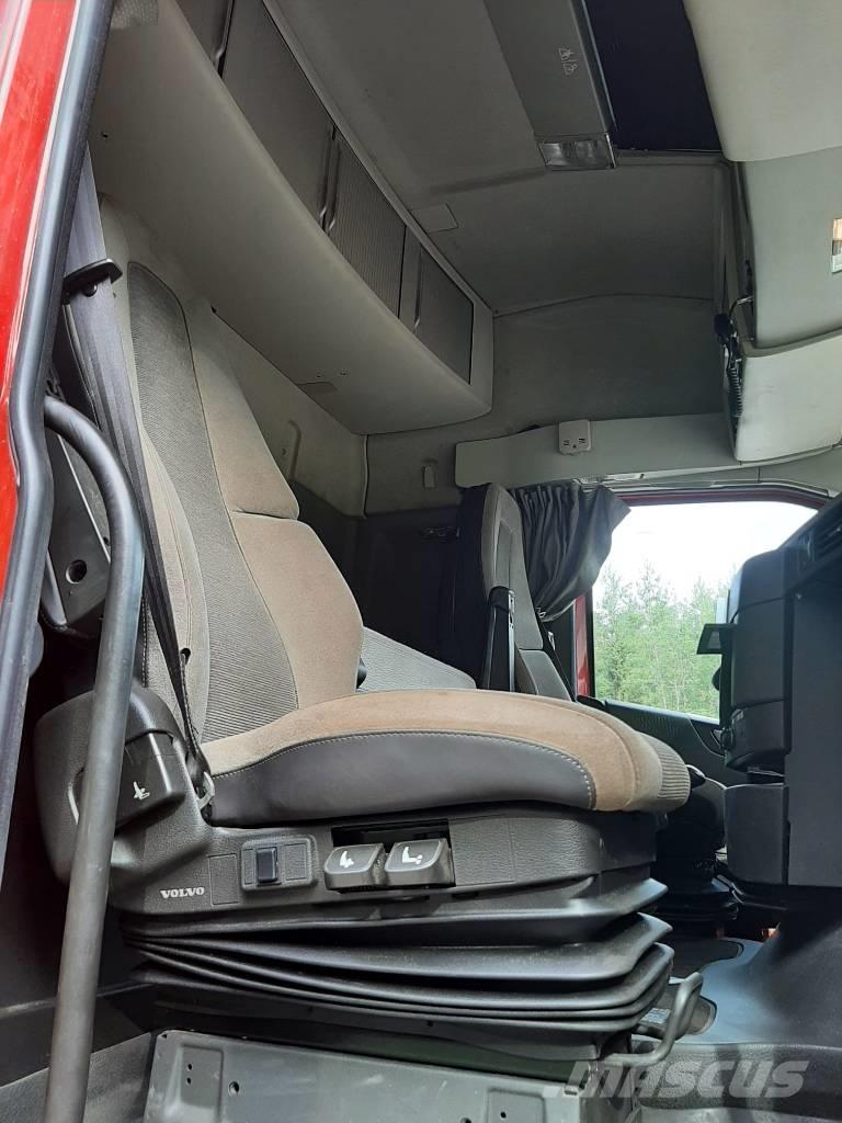 Volvo FH 13 Holztransportanhänger