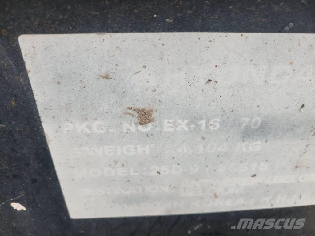 Hyundai 25 D-9 Diesel Stapler