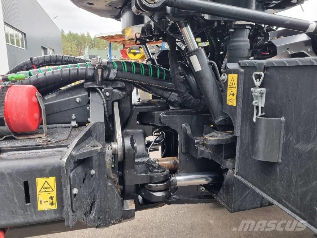 John Deere 1470 G Harvester