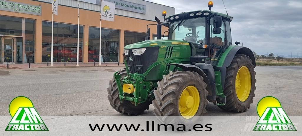 John Deere 6215 R Traktoren