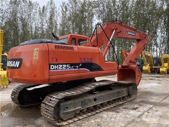 Doosan DH225 Raupenbagger