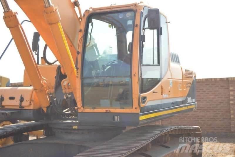 Hyundai 300LC Minibagger < 7t
