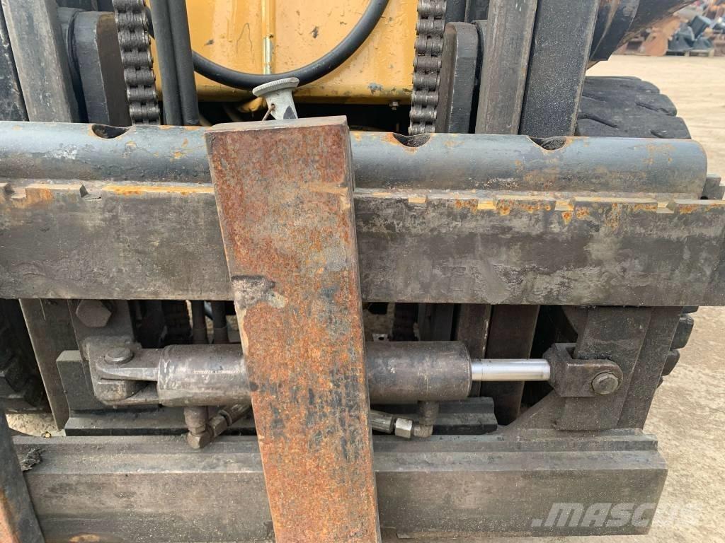 Hyster H 1.50 XL Gas Stapler