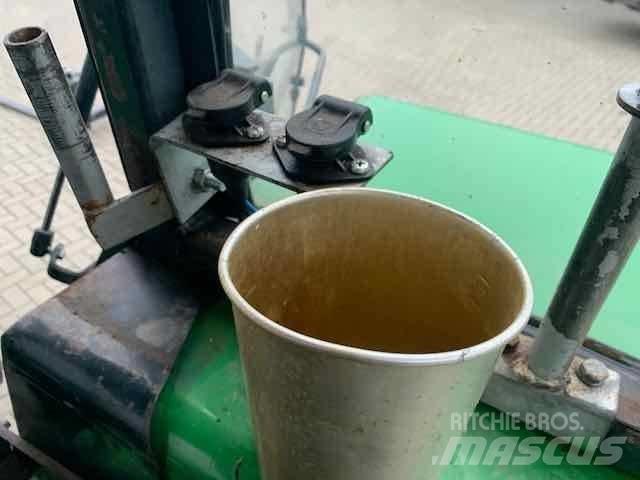John Deere 2450 Traktoren