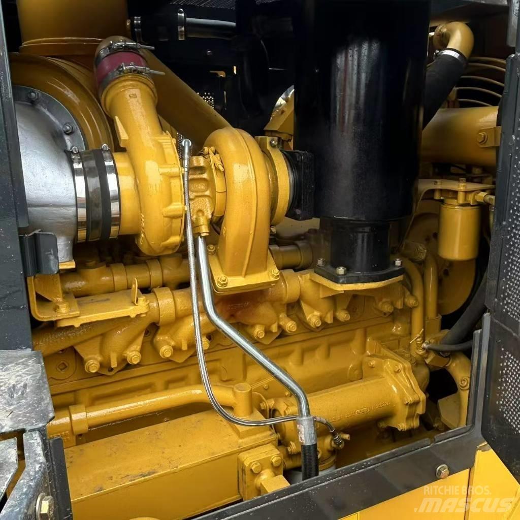Shantui SD 22 Bulldozer