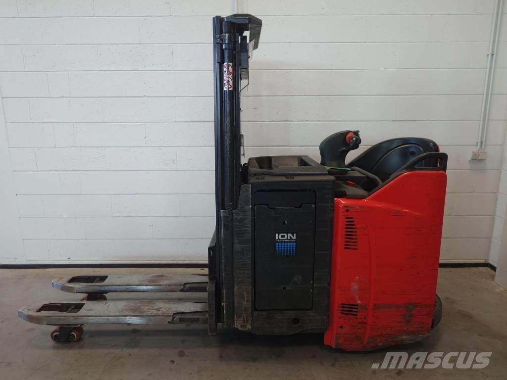 Linde D 12 Selbstfahrstapler