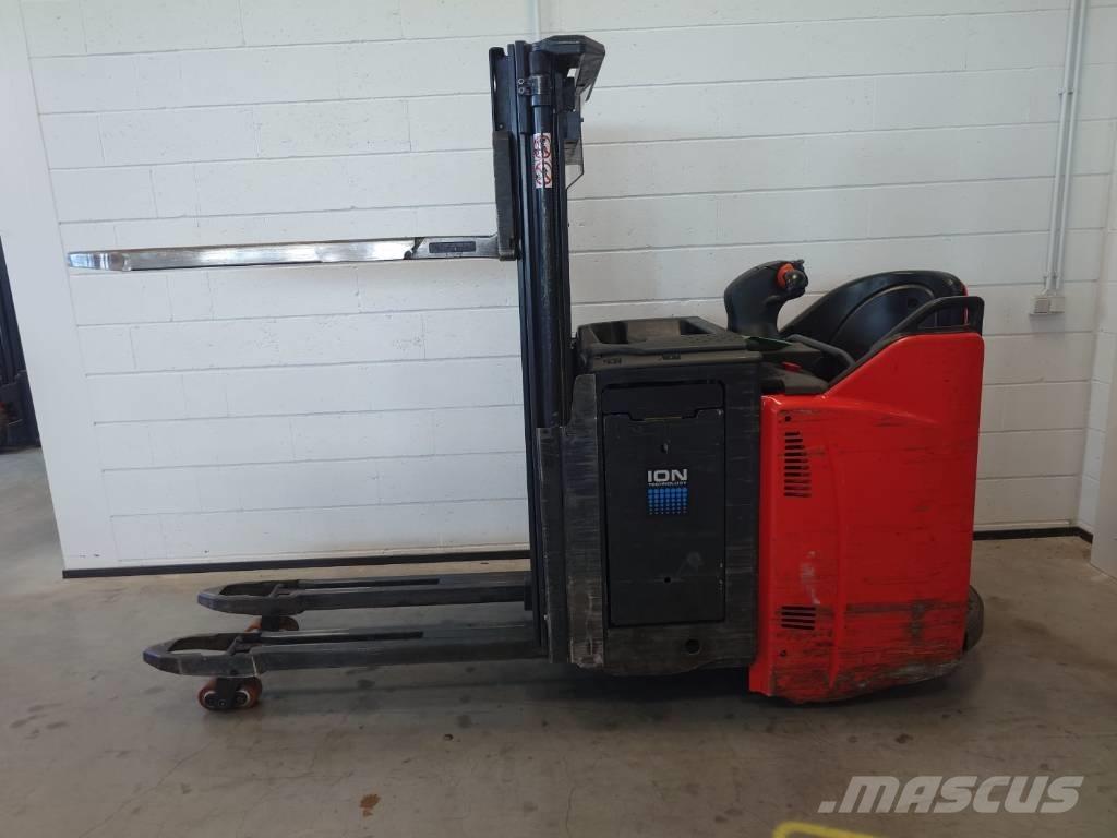Linde D 12 Selbstfahrstapler