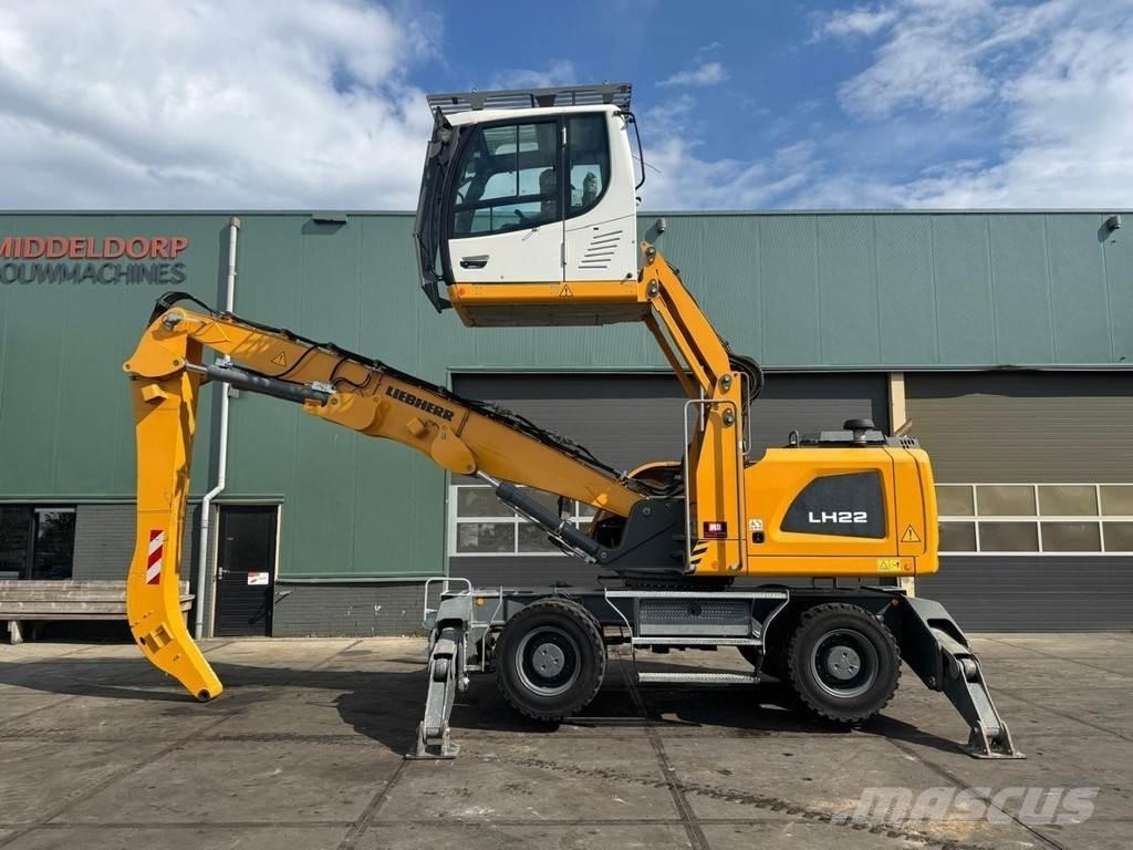Liebherr LH 22 M Materialumschlag
