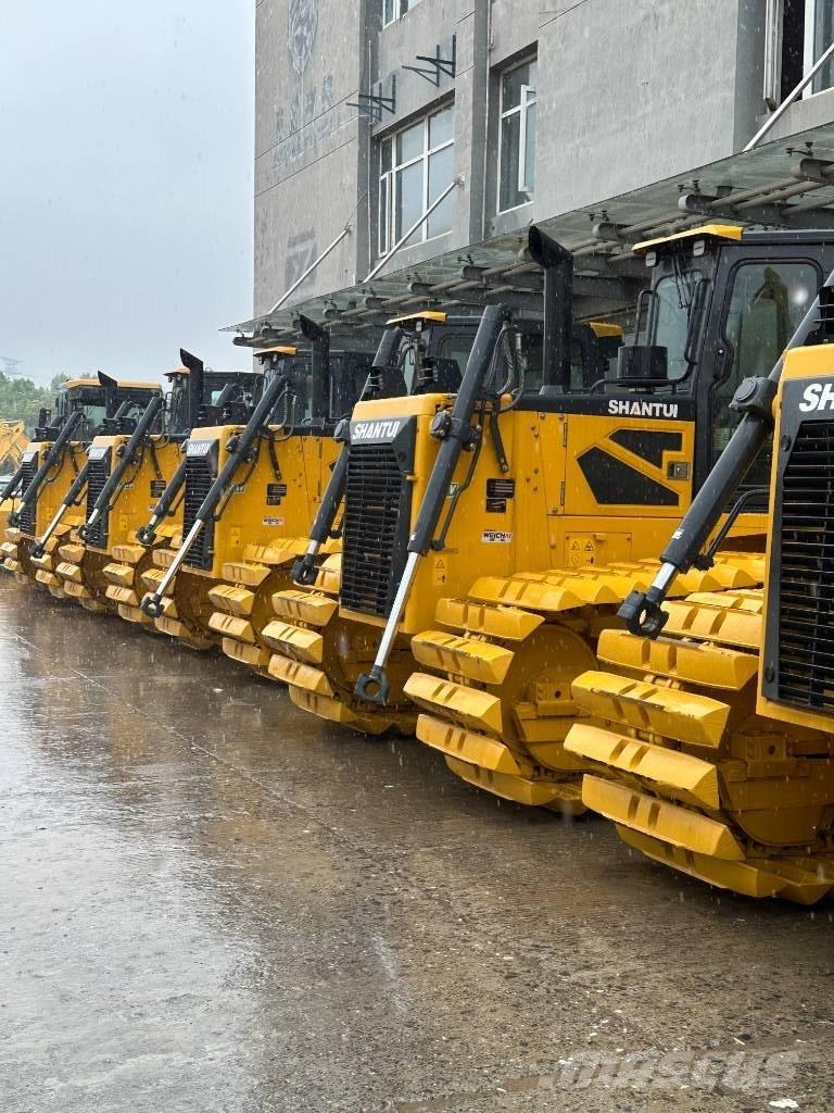 Shantui DH17 Bulldozer