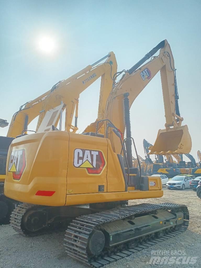 CAT 323GC Raupenbagger