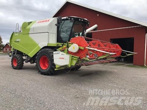 CLAAS Tucano 320 Mähdrescher