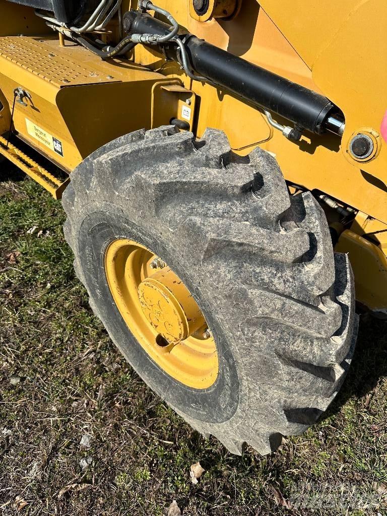 CAT 442E Baggerlader