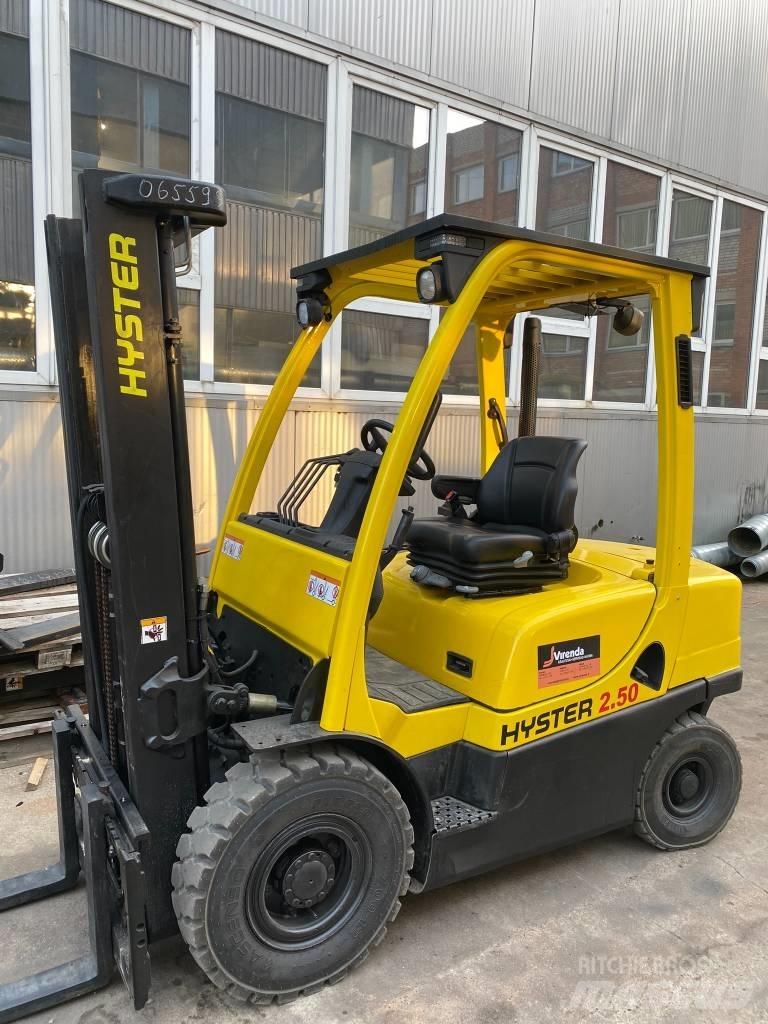 Hyster H2.50FT Diesel Stapler