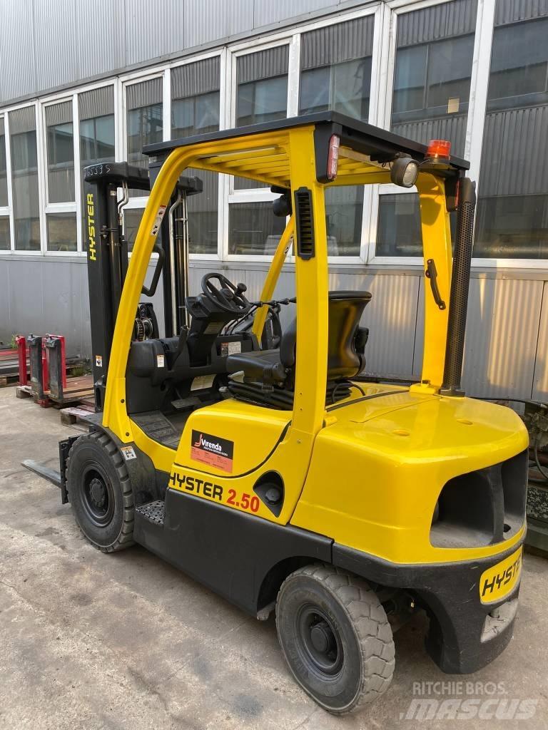 Hyster H2.50FT Diesel Stapler