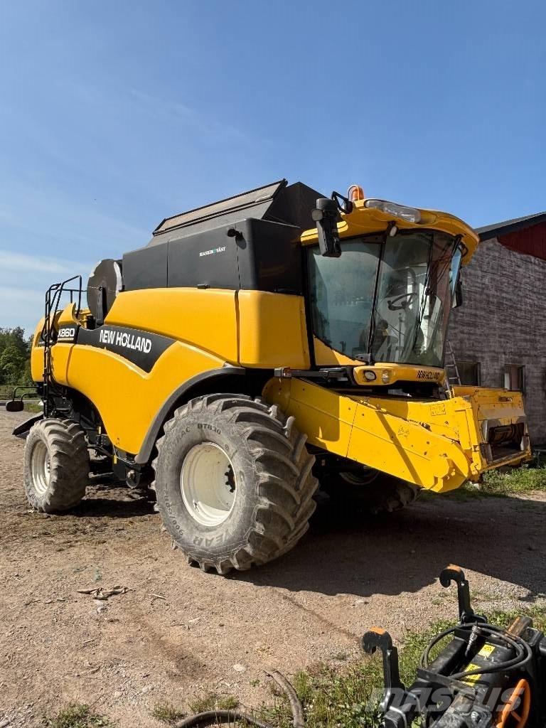 New Holland CX 860 Mähdrescher