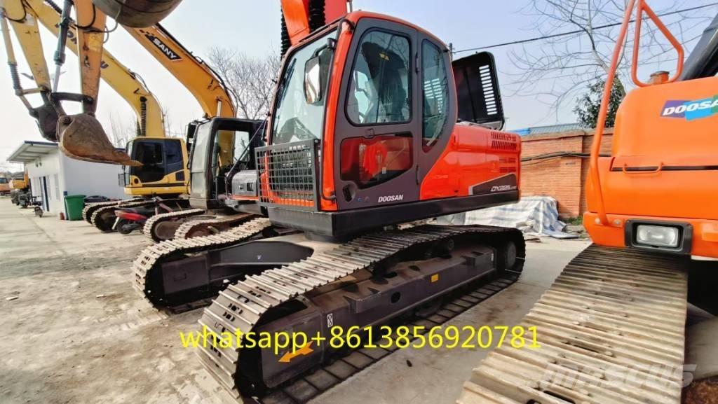 Doosan DX 225 Raupenbagger