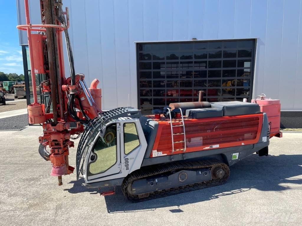 Sandvik DI 600 Oberflächenbohrgeräte