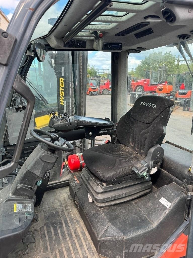 Toyota 02-8FDF25 Diesel Stapler