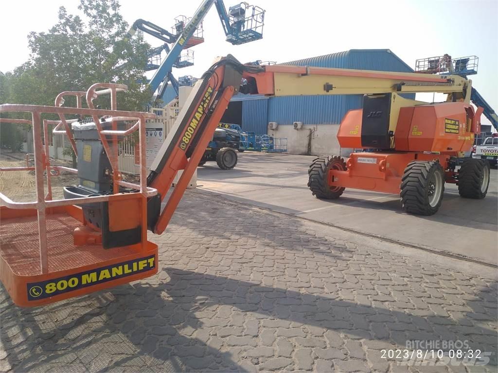 JLG 800AJ Gelenkteleskoparbeitsbühnen