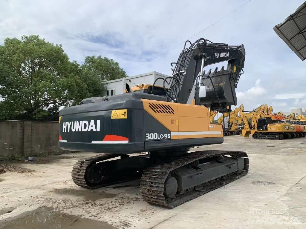 Hyundai R300LS-9S Raupenbagger