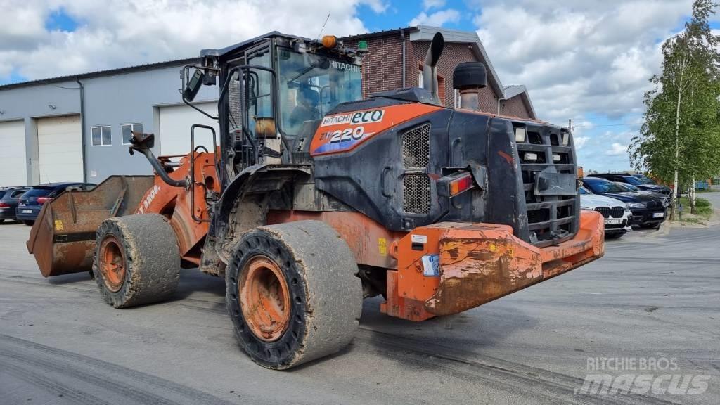 Hitachi ZW 220-6 Radlader