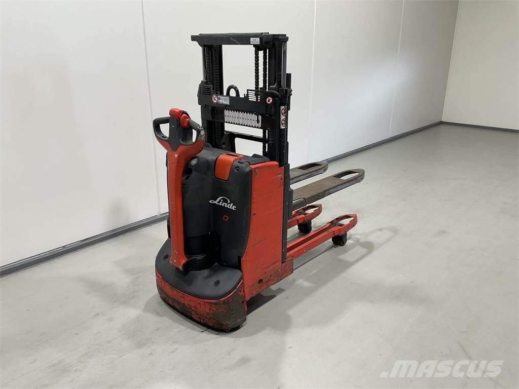 Linde D08 Selbstfahrstapler