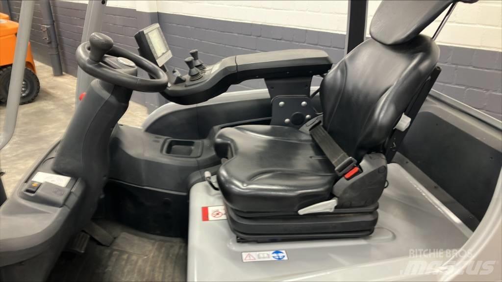 Still RX 60-30 Elektro Stapler