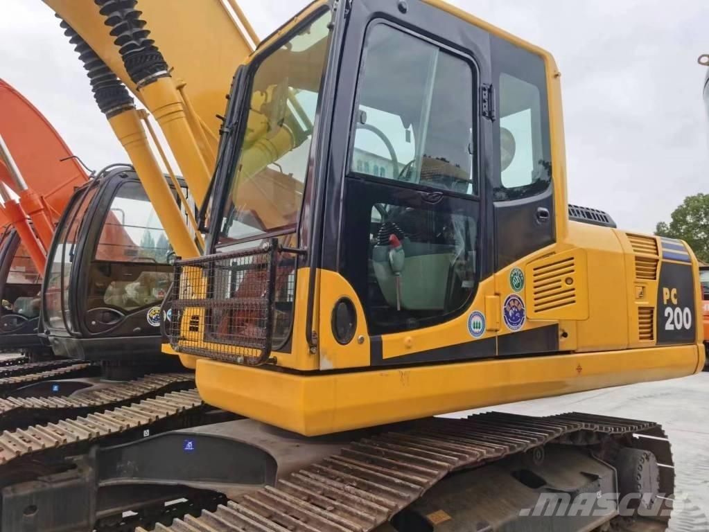 Komatsu PC 200-8 Raupenbagger
