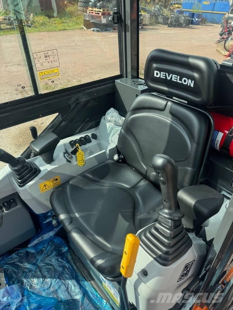 Develon DX 19-7 Minibagger < 7t