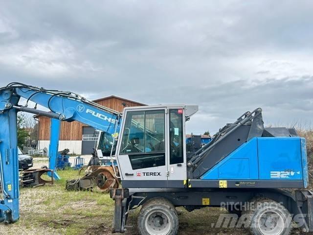Fuchs MHL 320 Materialumschlag