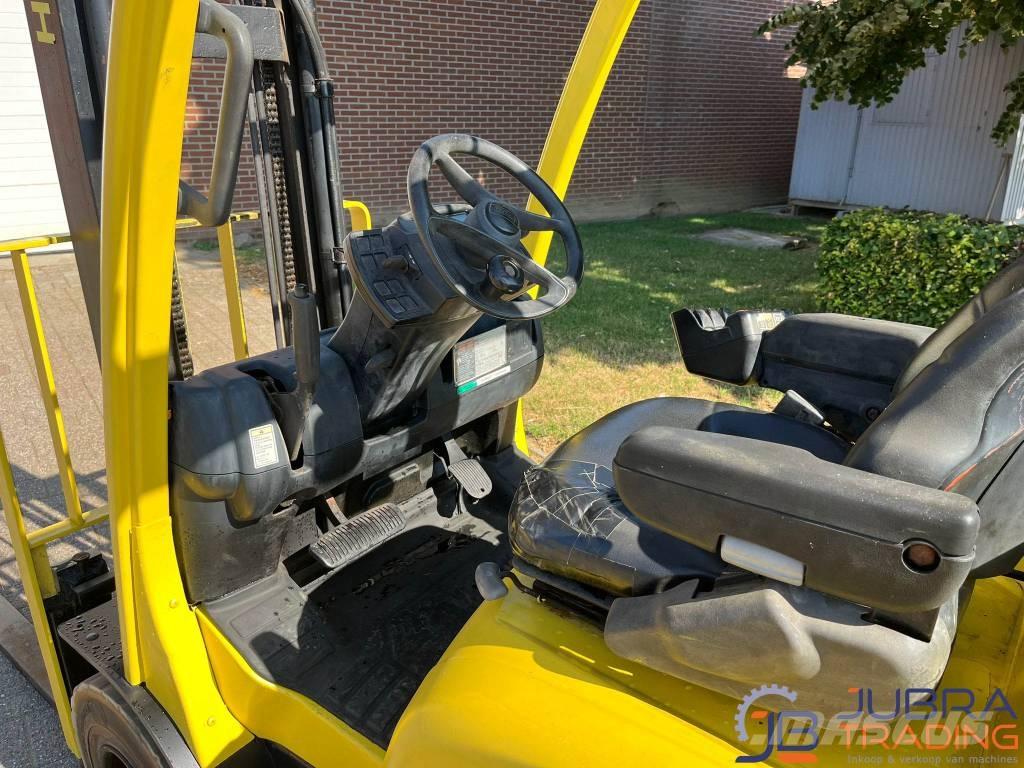 Hyster H1.6FT Gas Stapler