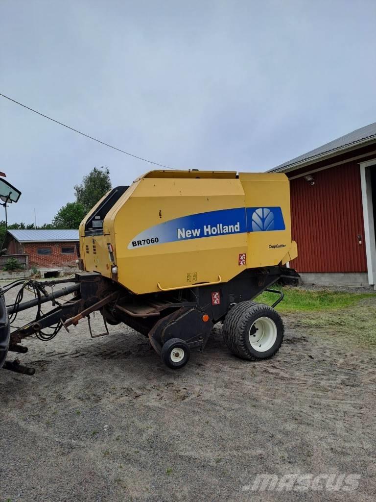 New Holland BR 7060 Rundballenpressen