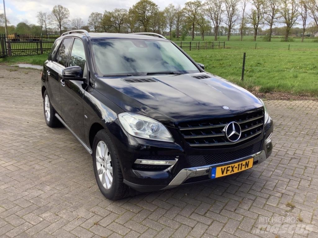Mercedes-Benz ML 350 Geländewagen