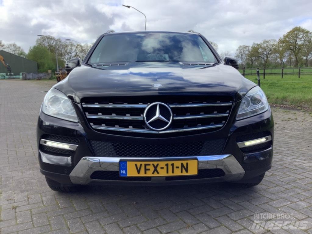Mercedes-Benz ML 350 Geländewagen