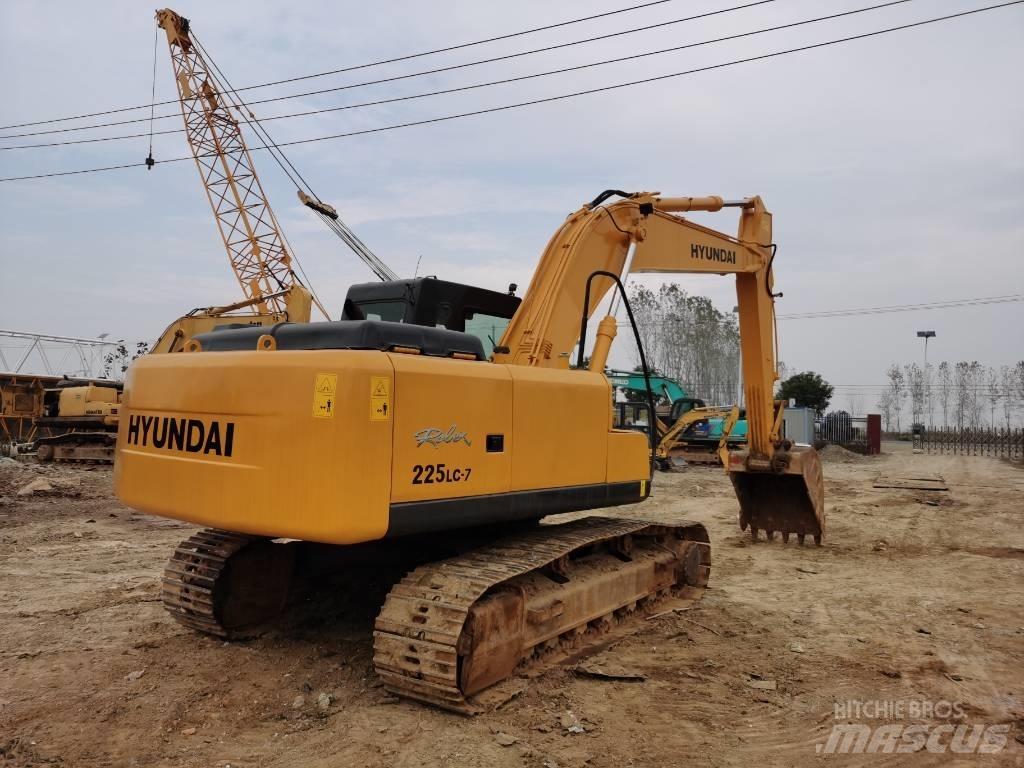 Hyundai R225LC-7 Raupenbagger