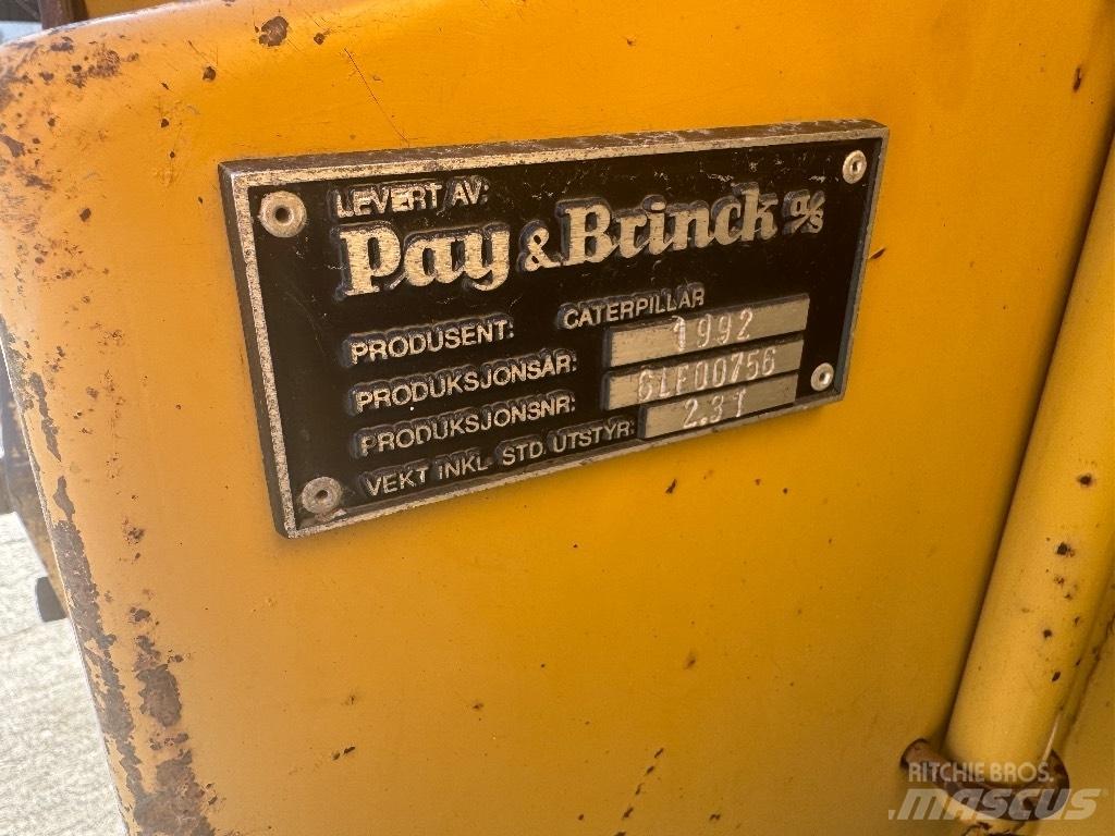 CAT CB 214 B Erdbauwalzen