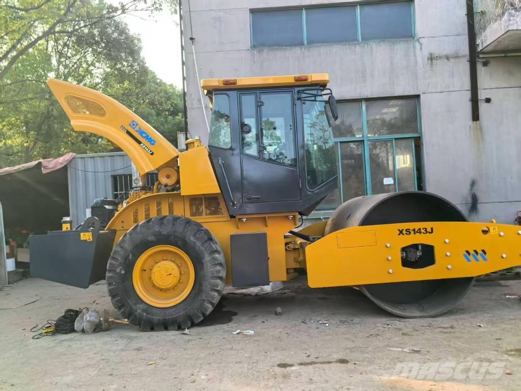 XCMG XS 143 Walzenzüge