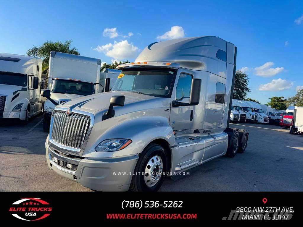 International LT Andere Fahrzeuge