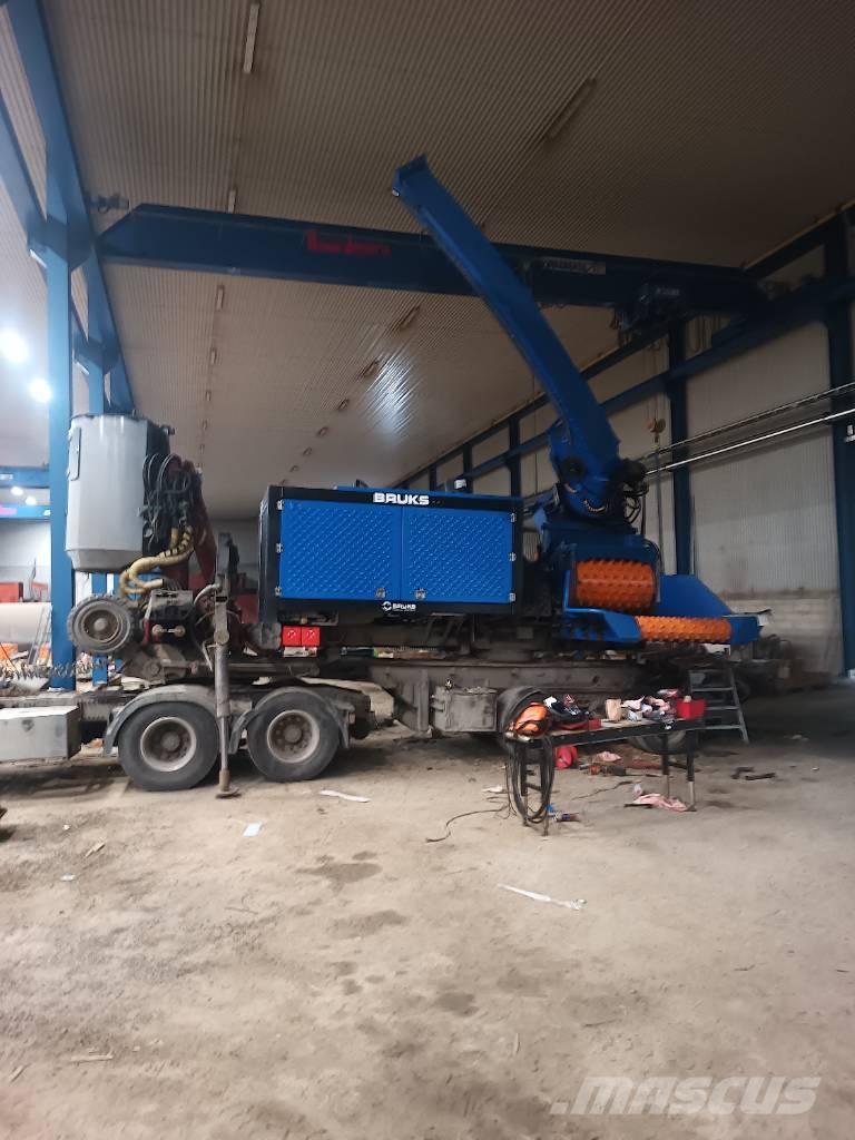 Bruks 1006 ST Holzhäcksler