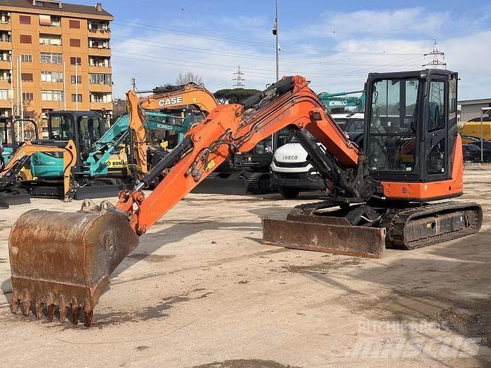 Hitachi ZX65USB Minibagger < 7t