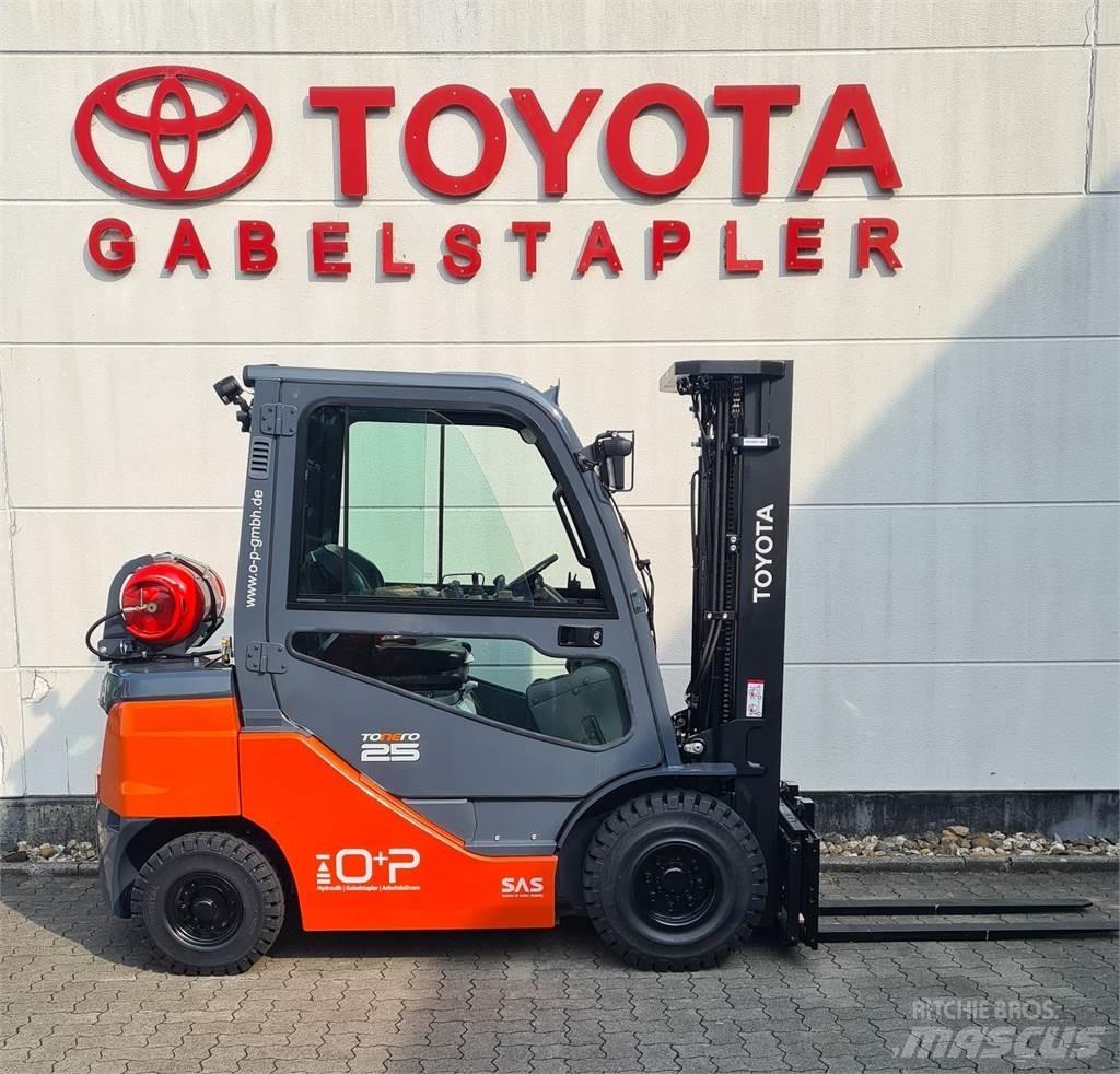 Toyota 02-8FGF25 Gas Stapler