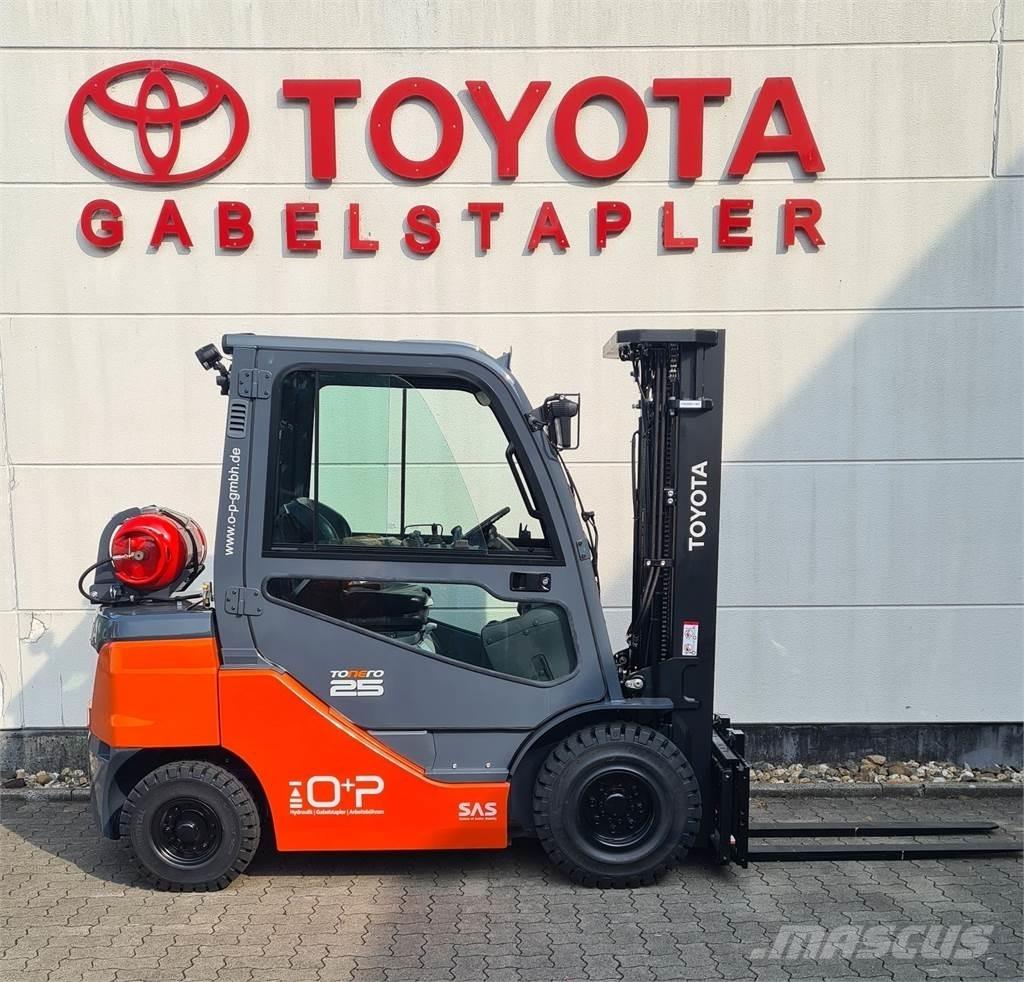 Toyota 02-8FGF25 Gas Stapler