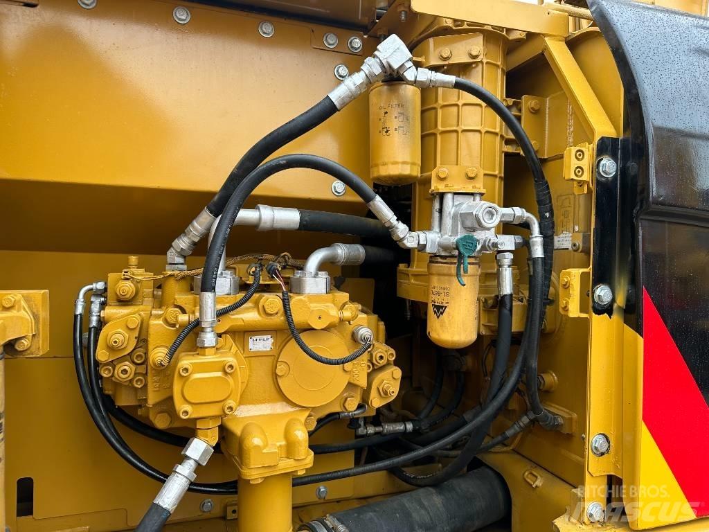 CAT 320 Raupenbagger