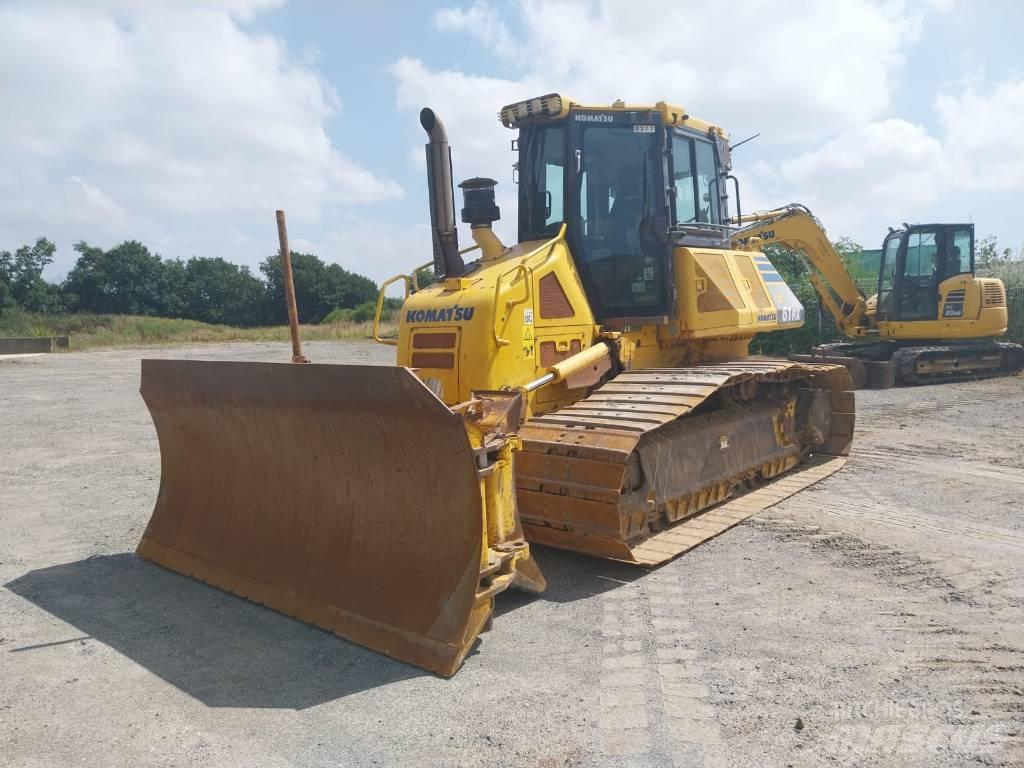 Komatsu D61PX-23 Bulldozer