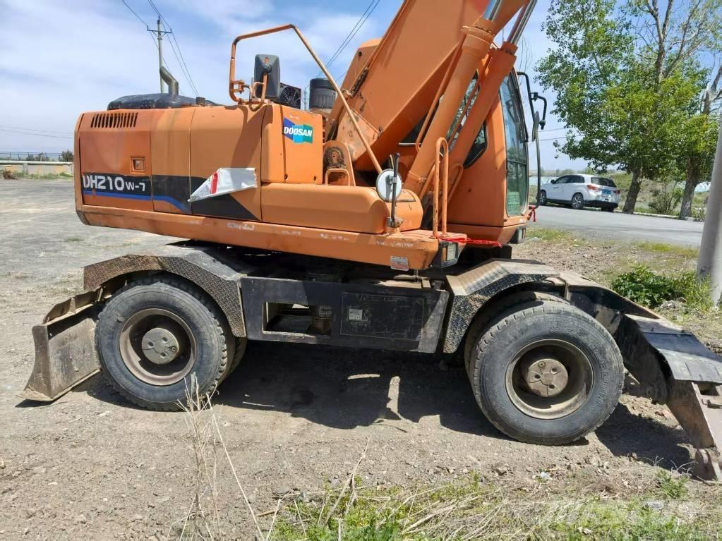 Doosan DH210W-7 Mobilbagger