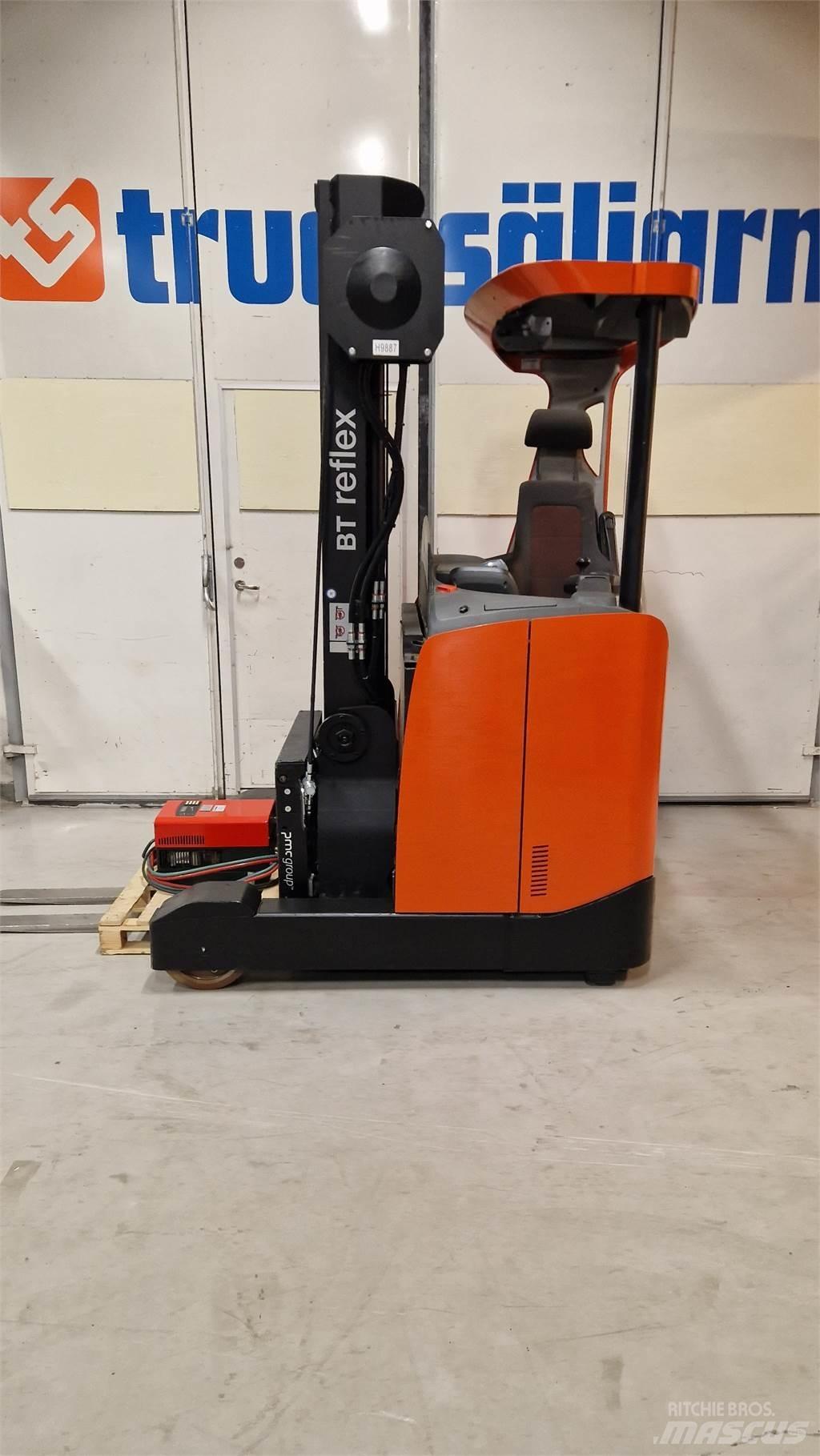 BT RRE140E Schubmaststapler