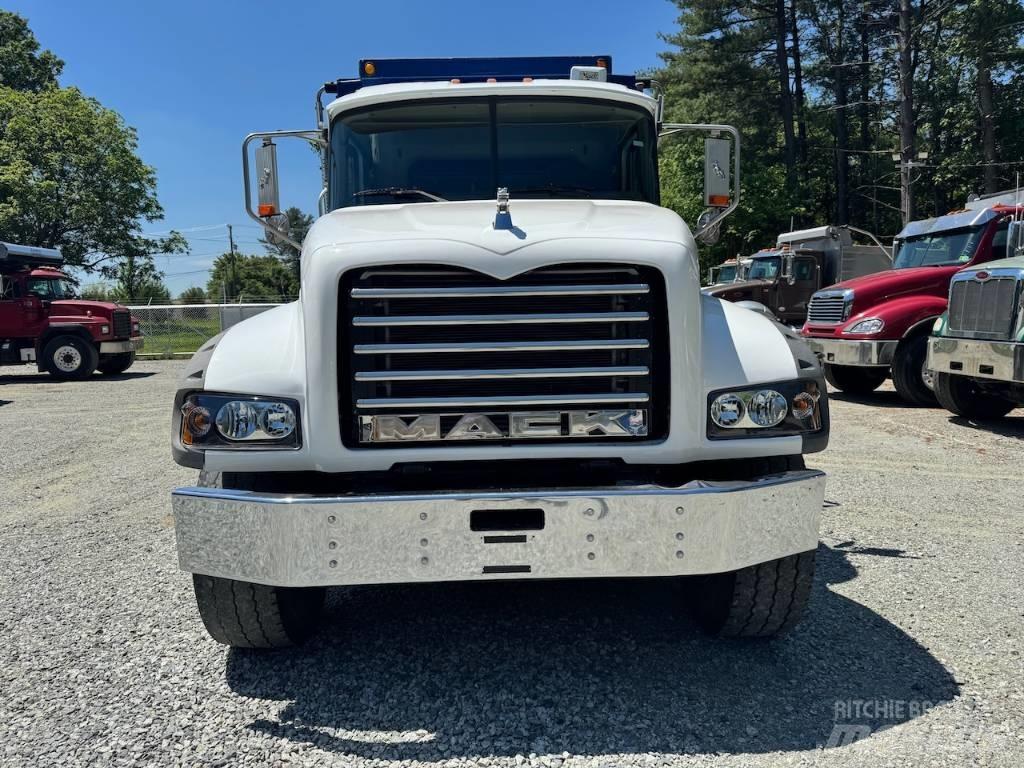 Mack GU 713 Kipper