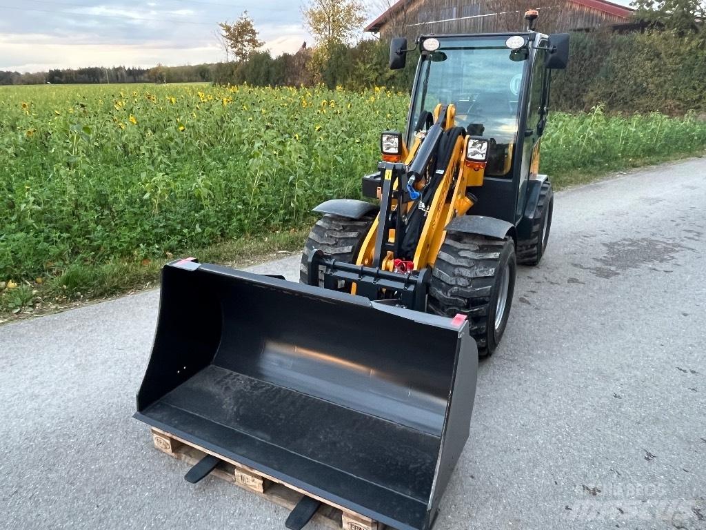 Schäffer 2430 SLT Kompaktlader